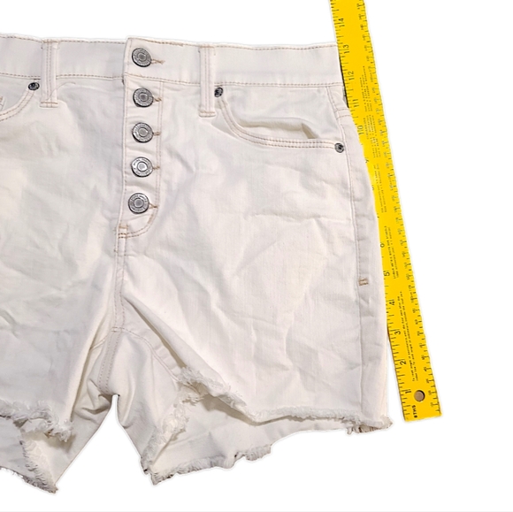 Mudd Women's Shorts White Size 5 - Picture 6 of 7